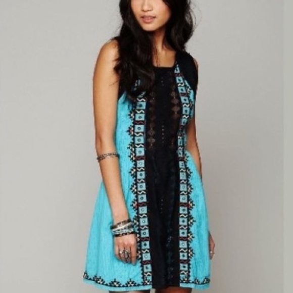 Free People Dresses & Skirts - Free People Embroidered Aztec Dress